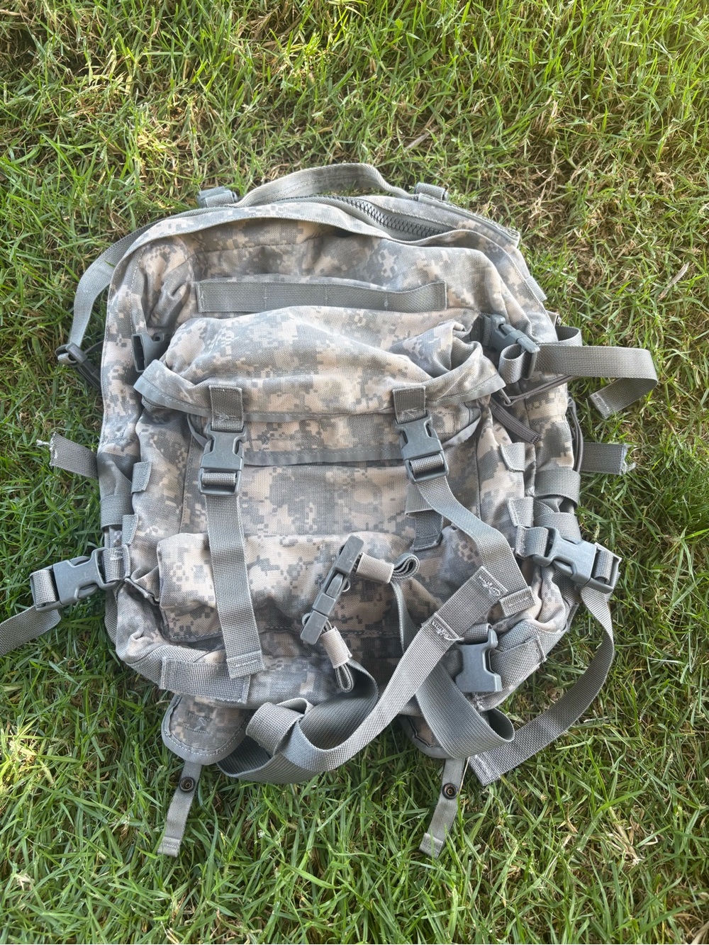 Tactical Digital Camo Military-Style Backpack - Gray